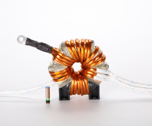 Nano Core 130x80x40mmを使用した溶接用の15kWパワートランス
